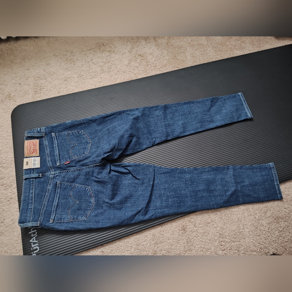 NWT Levi's 311 Shaping Skinny 27x28 - Picture 3 of 5